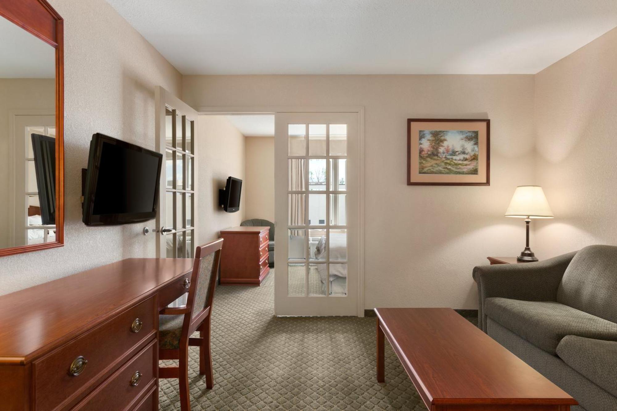 Days Inn & Suites By Wyndham Winkler Εξωτερικό φωτογραφία