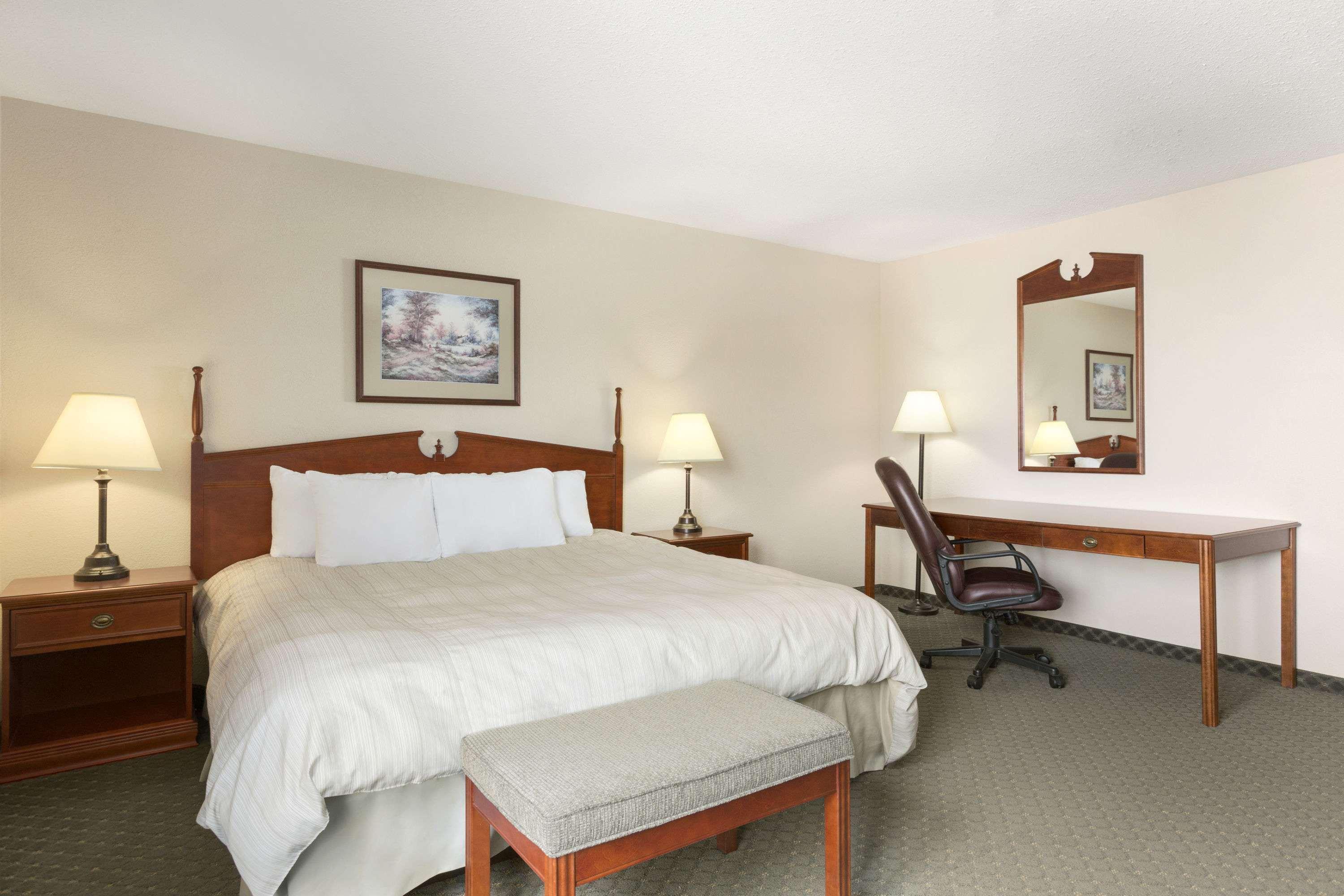 Days Inn & Suites By Wyndham Winkler Εξωτερικό φωτογραφία